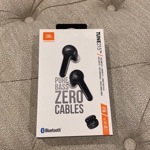 JBL HARMON Wireless In Ear Headphones